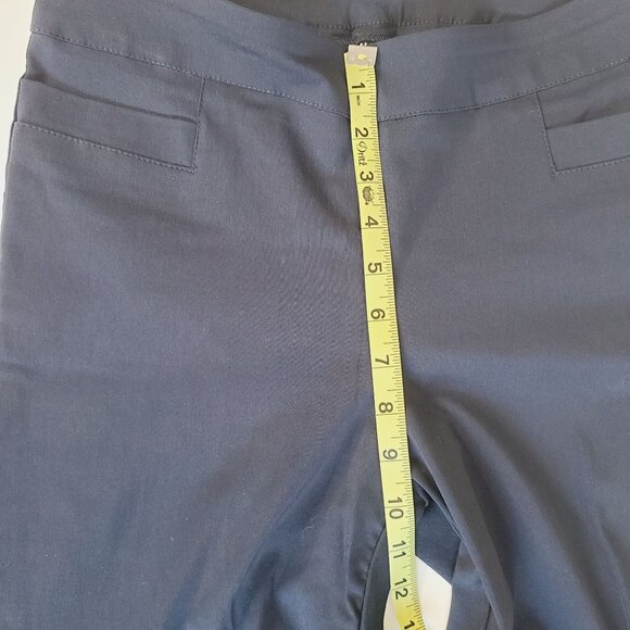 Briggs Petite Womens Black Cropped Capri Pants 6P Petite Like New Pull On - Picture 6 of 8